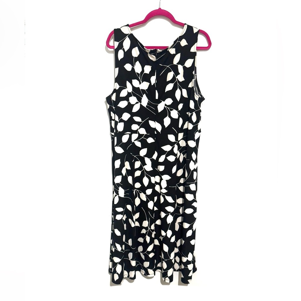 TALBOTS Black and White Leaf Print Dress - Picture 5 of 5